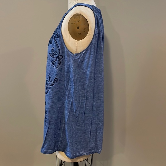 International Concepts sleeveless sequin and embroidered top - Picture 4 of 7